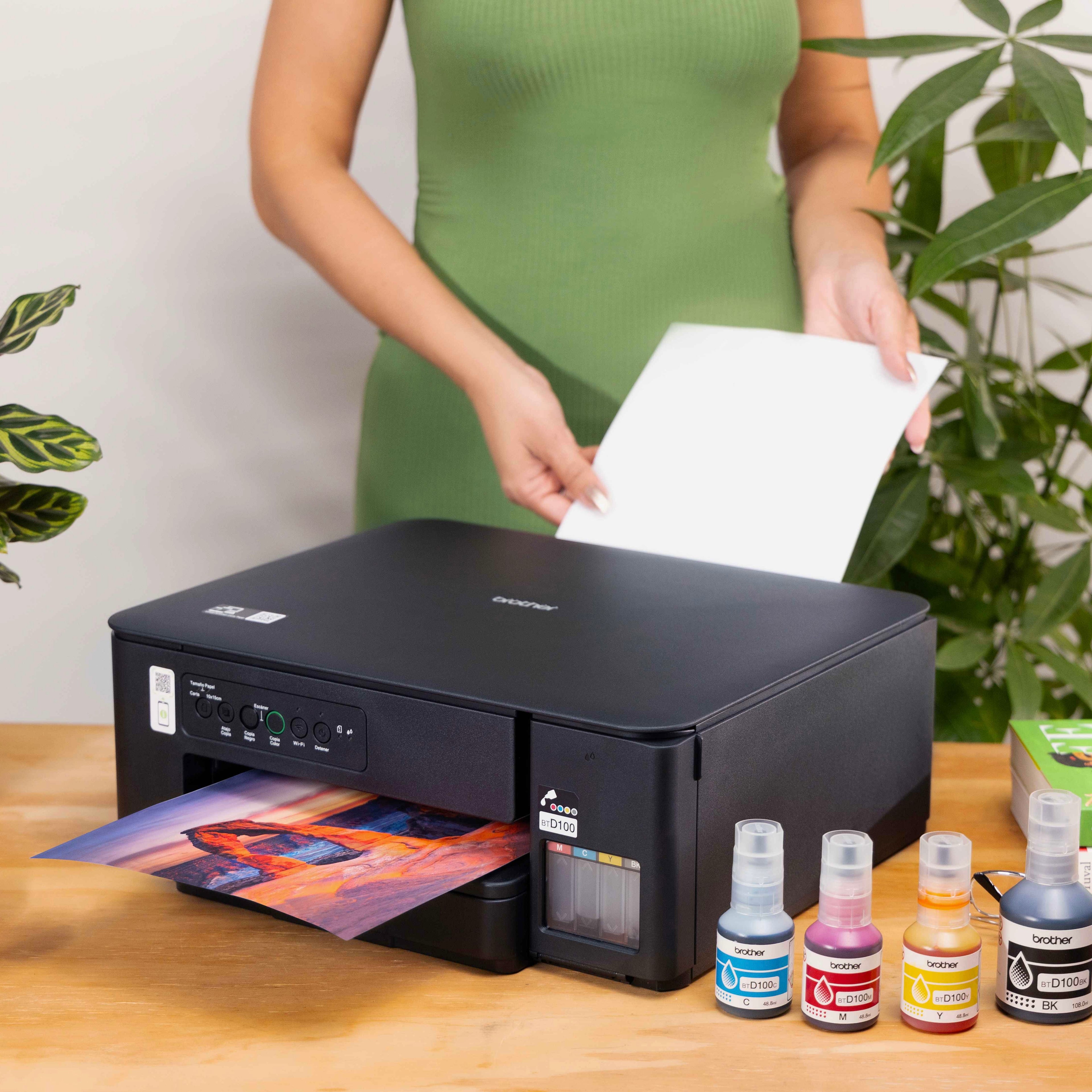 Impresora Multifuncional Brother DCPT430W